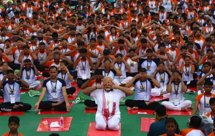Yoga Narendra modi