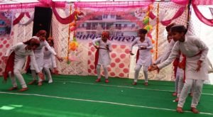 सदर विधानसभा क्षेत्र के नव निर्वाचित विधायक सुभाष ठाकुर ने कन्दरौर में स्वामी विवेकानन्द मैमोरियल पब्लिक स्कूल के वार्षिकोत्सव में शामिल हुए.