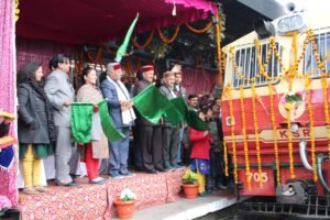 खूबसूरत पहाड़ी दूनिया दिखाएगा शोधी-शिमला जॉय ट्रेन