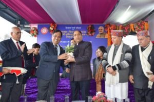 शिमला-कालका रेलवे ट्रैक पर सीएम ने दी ये सुविधाएं-Panchayat Times