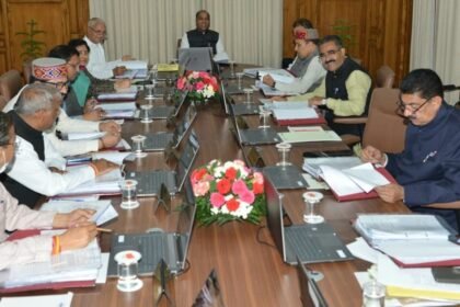 हिमाचल मंत्रिमंडल | पंचायती राज विभाग में भरे जाएंगे 32 पद, मण्डी विश्वविद्यालय में 137 वहीं शिमला विश्वविद्यालय के तहत आएंगे 175 कॉलेज, गौ अभ्यारण्य को अब प्रति गाय मिलेंगे 700 रुपये - Panchayat Times