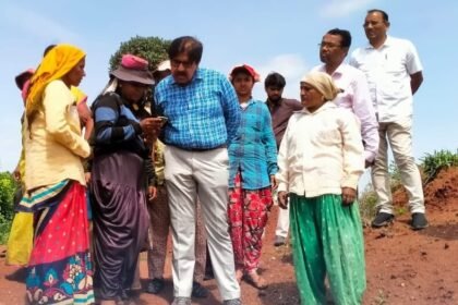 मनरेगा के तहत 16 मई से लग रही है ऑनलाइन हाजिरी, लेकिन गांवों में इंटरनेट कनेक्टिविटी और तकनीकी सहायता की कमी बड़ी समस्या - Panchayat Times