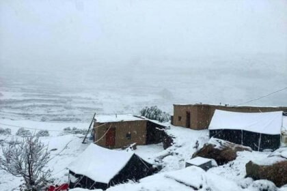 हिमाचल | चोटियों व लाहौल-स्पीति के कई रिहायशी क्षेत्र बर्फ से लकदक, 28 मई तक प्रदेश के कई में मौसम खराब रहने का पूर्वानुमान - Panchayat Times