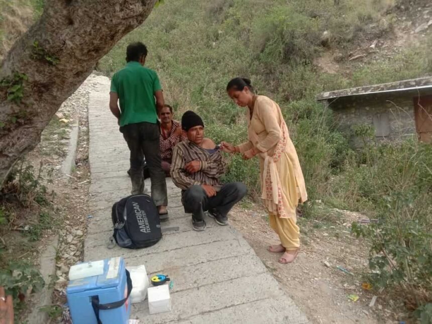कोरोना महामारी | गुरुवार को 130 दिन के बाद एक दिन में सबसे ज्यादा 18 हजार 819 मामले, सक्रिय मामलों की संख्या एक लाख के पार - Panchayat Times