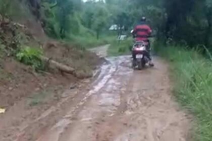 हिमाचल | बेहि पठियार पंचायत का वंड गांव जहां मरीजों को आज भी ले जाना पड़ता है चारपाई पर, जानिए क्या है वजह - Panchayat Times