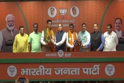 हिमाचल | कांग्रेस के विधायक पवन काजल व लखविंदर राणा हुए भाजपा में शामिल - Panchayat Times