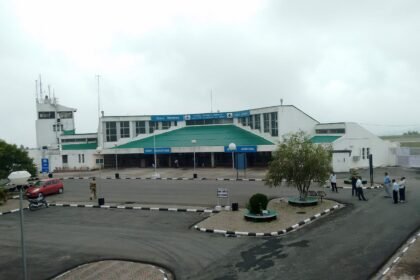 हिमाचल | जुब्बड़हट्टी हवाई अड्डे का विस्तारीकरण पूरा, 21 अगस्त से शुरू हो सकती हैं सेवाएं, नागरिक उड्डयन मंत्री ज्योतिरादित्य सिंधिया पहली उड़ान से आएंगे शिमला - Panchayat Times