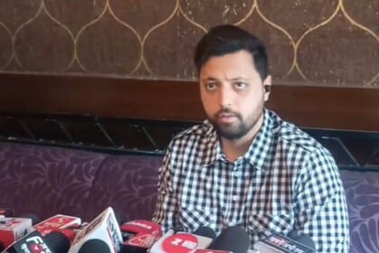 हिमाचल | दिवंगत पंडित सुखराम के पोते आश्रय शर्मा ने छोड़ी कांग्रेस बोले 2019 में वीरभद्र परिवार की वजह से हारी कांग्रेस - Panchayat Times