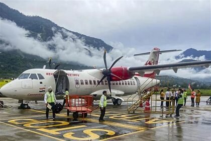 हिमाचल प्रदेश के पर्यटन विभाग ने चुनाव आयोग में सामने उठाया हवाई सेवा के विस्तार का मुद्दा - Panchayat Times