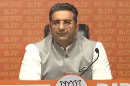 कांग्रेस नेता चाटुकारिता में कमी नहीं करते: खुर्शीद के राहुल की भगवान राम से तुलना पर बीजेपी