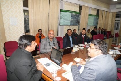 हिमाचल के उप मुख्यमंत्री ने अधिकारियों से 5 साल में शिमला रोपवे को चालू करने को कहा: जहां सड़क नहीं, वहां बनेंगे रोपवे