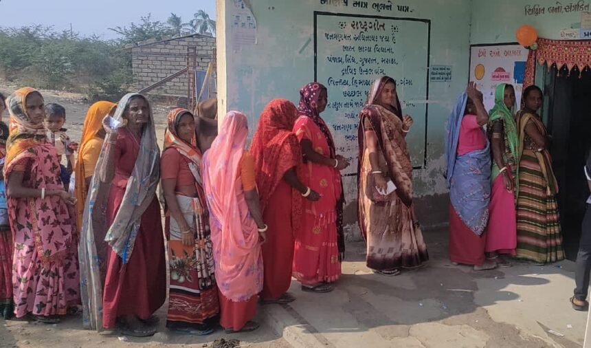 Gujarat Assembly Election | पहले चरण की 89 सीटों पर मतदान संपन्न, जानिए उन 5 जिलों के बारे में जहां BJP नहीं जीत पाई थी एक भी सीट - Panchayat Times