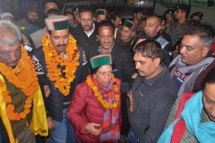 कांग्रेस के सामने बड़ी चुनौती: आखिर कौन होगा हिमाचल में नया मुख्यमंत्री?