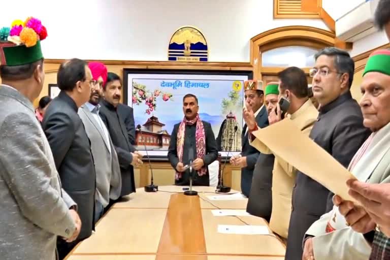 हिमाचल में CPS के पोर्टफोलियो तय: मुख्यमंत्री सुक्खू ने चार मुख्य संसदीय सचिवों को विभागों से किया अटैच