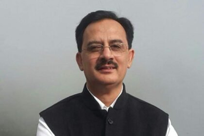 Cement Plants Dispute: सीमेंट कंपनी और ट्रक ऑपरेटरों के बीच विवाद सुलझाने का जिम्मा CM ने उद्योग मंत्री को सौंपा