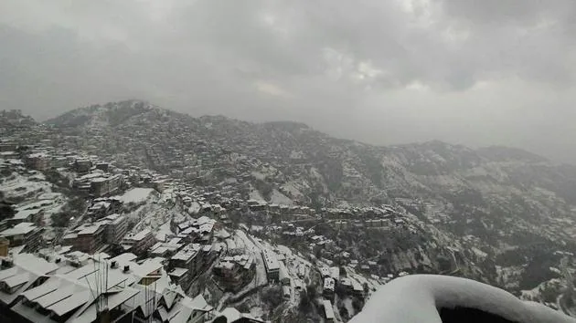 हिमाचल Weather: प्रदेश में आज से बदलेगा मौसम सात जिलों में बारिश व हिमपात के आसार