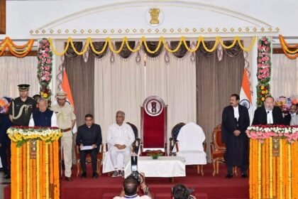 बिस्वा भूषण हरिचंदन बने छत्तीसगढ़ के नए राज्यपाल: राजभवन में हाईकोर्ट के चीफ जस्टिस अरूप कुमार गोस्वामी ने दिलाई शपथ- Panchayat Times