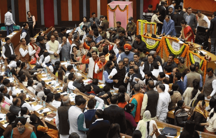 Delhi Mayor Election: दिल्ली में तीसरी बार टला मेयर का चुनाव, हंगामे के बाद सदन की कार्यवाही स्थगित, AAP ने किया सुप्रीम कोर्ट जाने का ऐलान- Panchayat Times