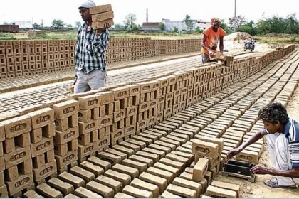 हिमाचल : एक अप्रैल से 1,000 रुपये तक बढ़ेंगे ईंटों के दाम, घर बनाना होगा और महंगा - Panchayat TImes