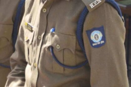 हिमाचल पुलिस प्रशासन में फेरबदल, 11 DSP के तबादले एक को मिली तैनाती - Panchayat Times
