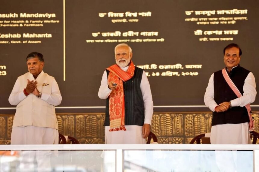 PM ने असम को दी 14300 करोड़ रुपए की सौगात, गुवाहाटी उच्च न्यायालय के प्लेटिनम जुबली समारोह में भी शामिल हुए- Panchayat Times
