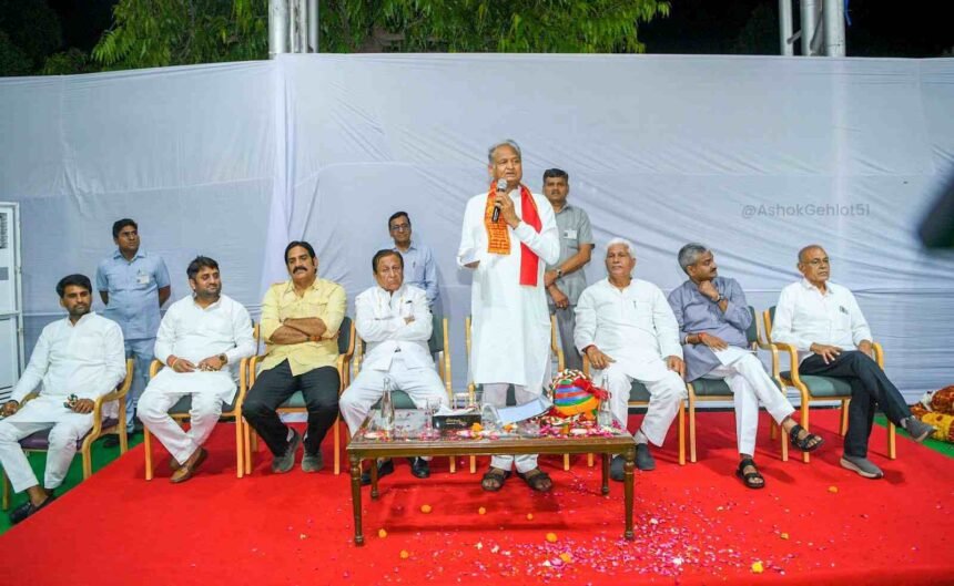 Rajasthan Elections 2023: सीएम गहलोत की योजनाओं से सरकार रिपीट करने में जुटी कांग्रेस- Panchayat Times