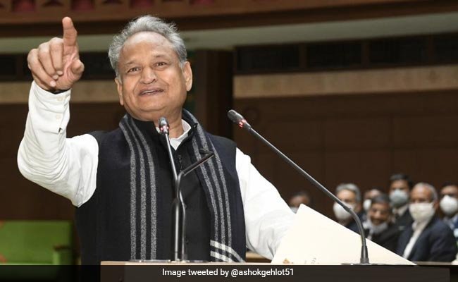 राजस्थान: अब कलाकारों को 100 दिन के रोजगार की गारंटी देगी गहलोत सरकार, बस रजिस्ट्रेशन करवाना अनिवार्य- Panchayat Times