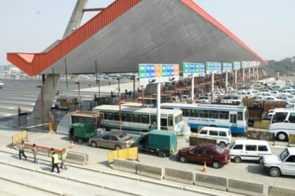 किसानों-बागबानों को भारी चपत: सब्जी मंडी में फल-सब्जियां लाने के लिए अदा करना पड़ रहा टोल टैक्स- Panchayat Times