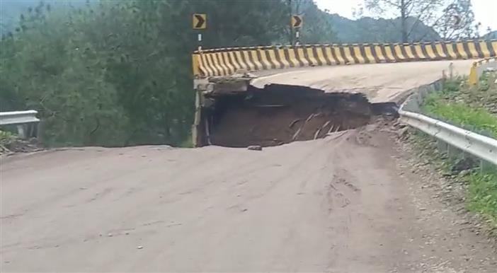 हिमाचल में PWD को 618 करोड़ रुपए का नुकसान, 1318 सड़कें बंद- Panchayat Times