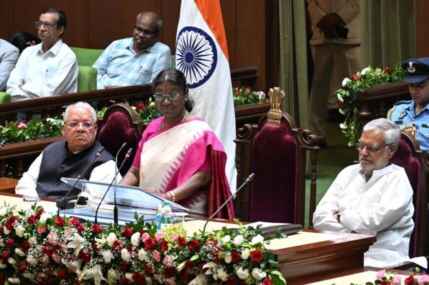 राष्ट्रपति द्रौपदी मुर्मू ने राजस्थान विधानसभा को संबोधित किया; उन्होंने कहा- जनप्रतिनिधियों की सोच में 'मैं' और 'मेरा' नहीं, 'हमारा' होनी चाहिए- Panchayat Times