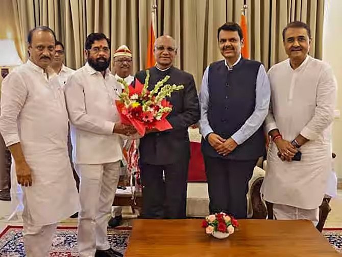 NCP में दरार के बाद कांग्रेस और उद्धव ठाकरे ने शरद पवार को लेकर साफ कर दिया अपना रुख, अब ये है प्लान- Panchayat Times