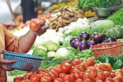 टमाटर के साथ सब्जियों के भी बढ़े दाम, जानिए कैसे बिगड़ रहा गृहणियो का बजट…- Panchayat Times