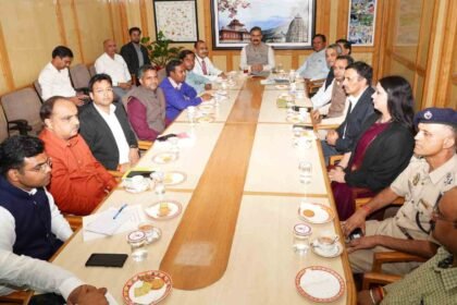 आपदा का नुकसान देखने आए केंद्रीय दल से CM सुक्खू ने कहा- केदारनाथ त्रासदी जैसी मदद दे केंद्र- Panchayat Times