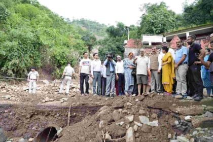 हिमाचल सरकार का बड़ा फैसला; अब MLA फंड से घरों के आगे-पीछे लगा सकेंगे सुरक्षा दीवार- Panchayat Times