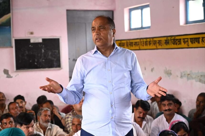 आपदा से बंद हुई सड़कों को खोलने में सरकार पूरी तरह फेल, लोग अब खुद संभाल रहे मोर्चा : जयराम- Panchayat Times