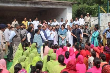 हिमाचल में आई त्रासदी को राष्ट्रीय आपदा घोषित करे केंद्र; कुल्लू के हालात देख बोलीं प्रियंका गांधी- Panchayat Times