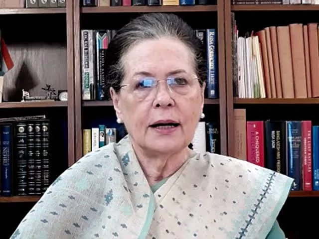 सोनिया गांधी ने संसद के विशेष सत्र को लेकर PM मोदी को लिखी चिट्ठी- " बिना पूछे क्यों बुलाया सत्र, कार्यसूची का क्या हुआ? पूछा उनका एजेंडा..- Panchayat Times