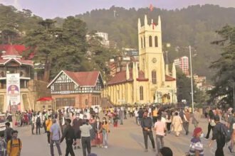 हिमाचल एक बार फिर सैलानियों से गुलजार, पर्यटक स्थलों पर बढ़ी रौनक- Panchayat Times