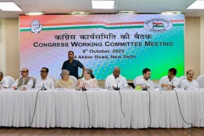 'जाति जनगणना पर सरकार मौन, केंद्र में आए तो OBC महिलाओं की भागीदारी के साथ आरक्षण करेंगे लागू'; मल्लिकार्जुन खड़गे- Panchayat Times