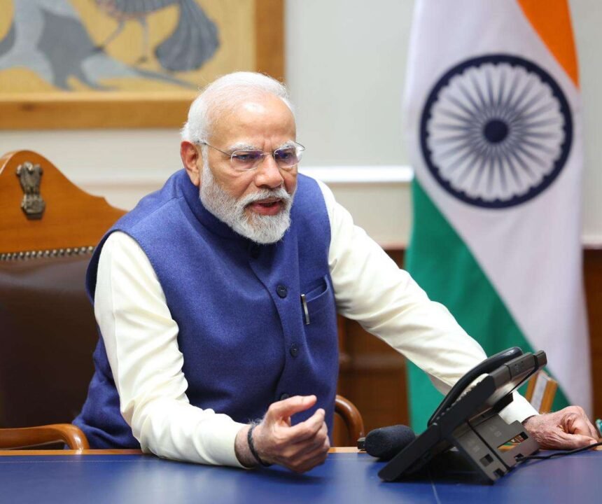 सुरंग से बाहर निकले श्रमिकों से PM मोदी ने फोन पर की बात, बोले- मजदूरों ने दिया संयम और साहस का परिचय- Panchayat Times