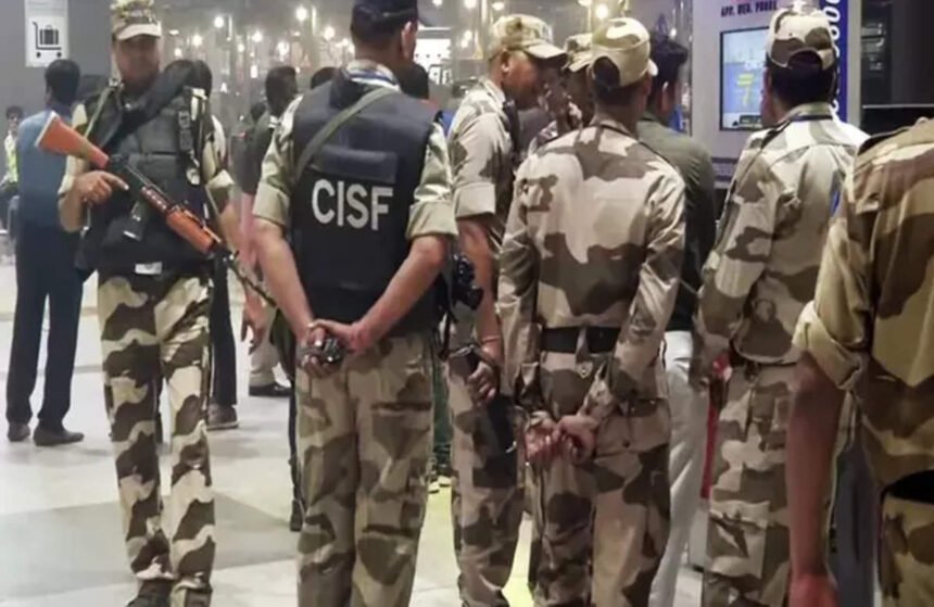 संसद की सुरक्षा में चूक के बाद गृह मंत्रालय का बड़ा फैसला, दिल्ली पुलिस की जगह अब CISF को मिली सिक्योरिटी की जिम्मेदारी- Panchayat Times