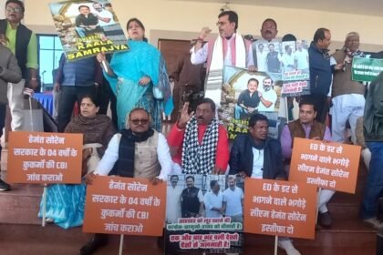 सदन को हास्‍यास्‍पद मत बनाइए- नारेबाजी कर रहे BJP विधायकों पर बिफरे स्‍पीकर, कार्यवाही स्‍थगित- Panchayat Times