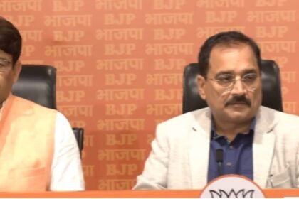 'दिल्ली के अस्पतालों और मोहल्ला क्लिनिक में मिल रही नकली दवा', BJP का केजरीवाल सरकार पर आरोप; सौरभ भारद्वाज से मांगा इस्तीफा- Panchayat Times