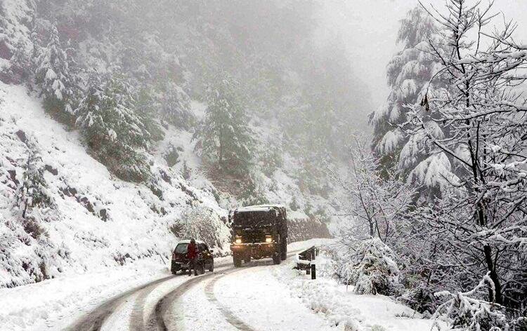 Cyclone Michaung: हिमाचल में भी नजर आया मिचौंग का असर, बारिश-बर्फबारी के बाद माइनस 7.3 डिग्री तक पंहुचा पारा- Panchayat Times