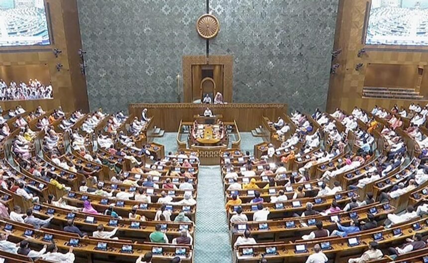 Parliament: लोकसभा से आज विपक्ष के 49 सांसद निलंबित, शीत सत्र में अब तक 141 सांसद हो चुके हैं सस्पेंड- Panchayat Times