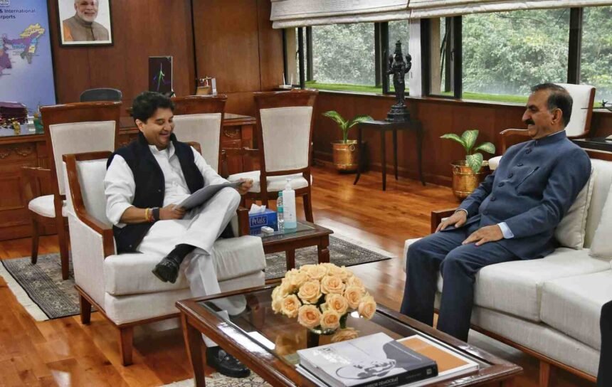 केंद्रीय मंत्री ज्योतिरादित्य सिंधिया से मिले CM सुक्खू, एयरपोर्ट के विस्तारीकरण को लेकर माँगा सहयोग-PanchayatTimes