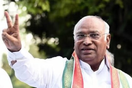 INDIA गठबंधन के चेयरपर्सन के लिए मल्लिकार्जुन खड़गे का नाम हुआ तय- Panchayat Times