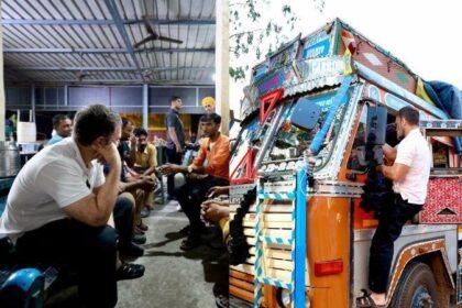 ट्रक ड्राइवरों के समर्थन में उतरे राहुल गांधी, कहा- केंद्र कर रही लोकतंत्र की आत्मा पर निरंतर प्रहार- Panchayat Times