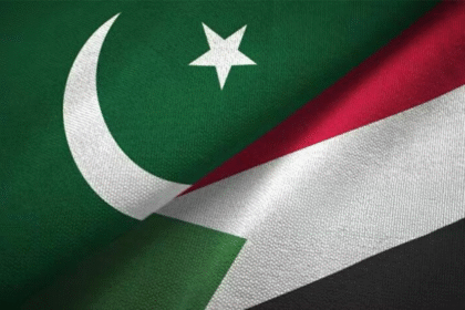 सुडानीउच्चस्तरीयसैन्यप्रतिनिधिमंडलनेपाकिस्तानकेसाथपिछलेसमझौतेकोनिलंबितकरनेकेबादनयाहथियारसमझौताकिया — सौदेकीकुलकीमत$230मिलियन